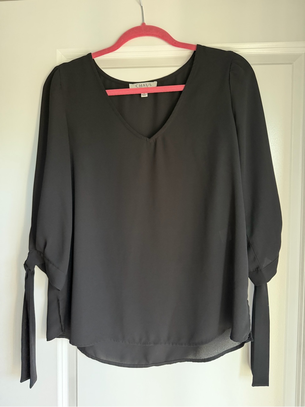 Chaus Black V-Neck Tie-Cuff Blouse